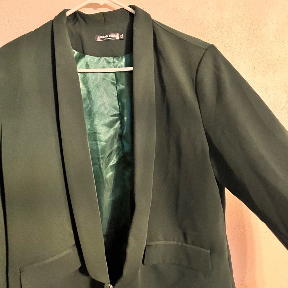 Emerald green women’s XXL suit jacket